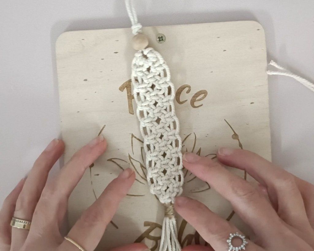DIY marque page macramé