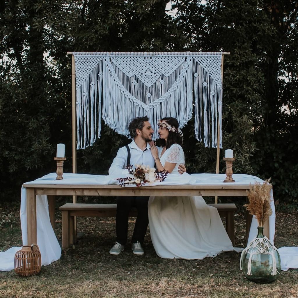 arche macramé pour décor photo de table de mariés