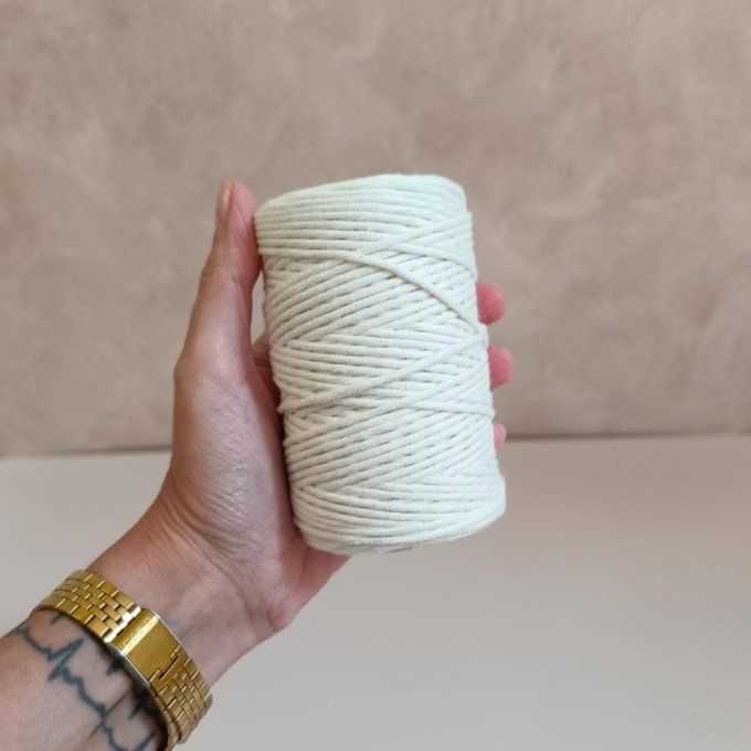 lot de 5 cordes de coton peigné Bobbiny 1.5mm (légèrement utilisées)