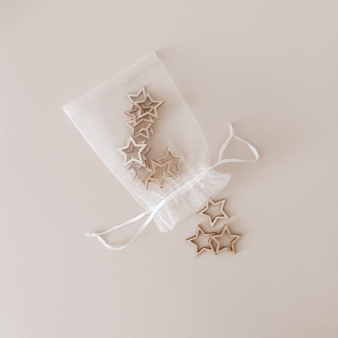 Petites étoiles en bois (lot de 15)