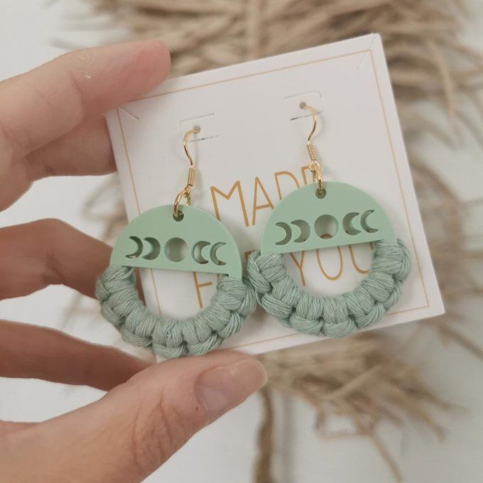Boucle d'oreilles en macramé