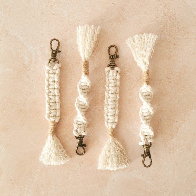 porte clefs en macramé