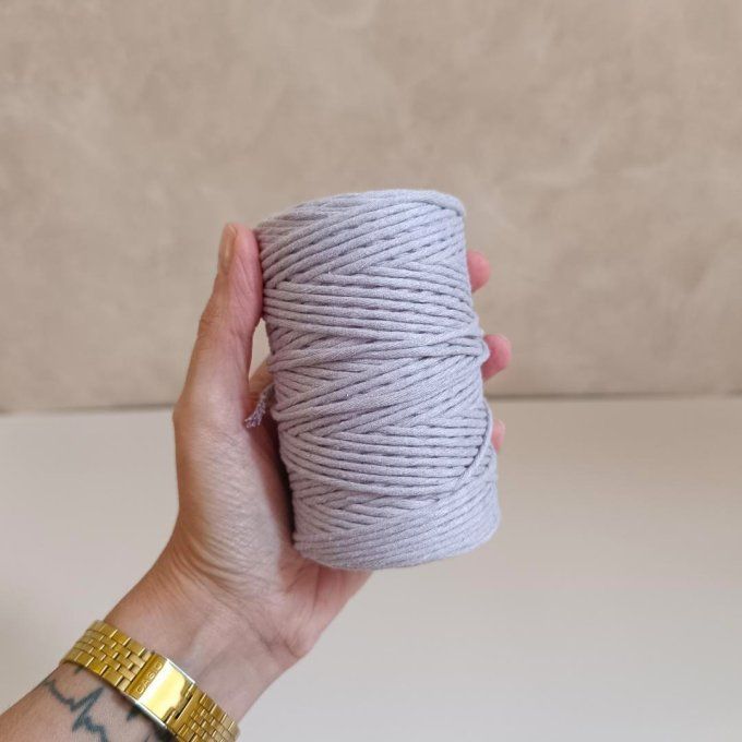 lot de 5 cordes de coton peigné Bobbiny 1.5mm (légèrement utilisées)
